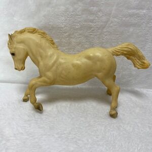 Vintage Breyer Fighting Stallion #30 Alabaster 1963-85‎